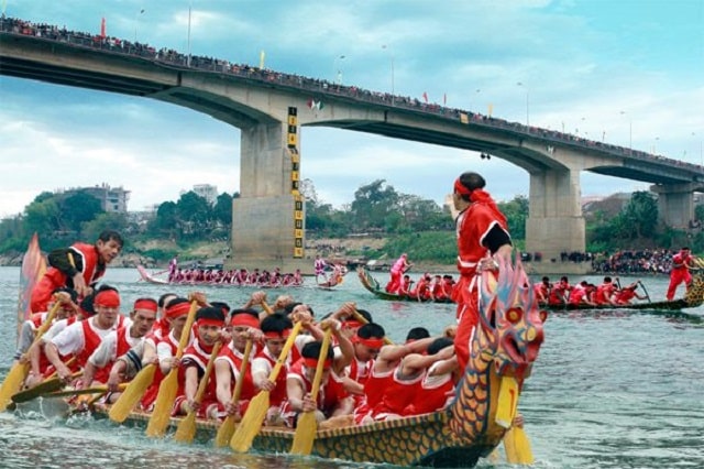lễ hội đua thuyền ở việt nam (3)